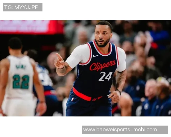 鲍威尔回应快船新援传闻表达对管理层的不满与决心